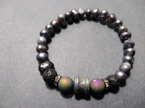 fresh water pearl and druzy lava bracelet