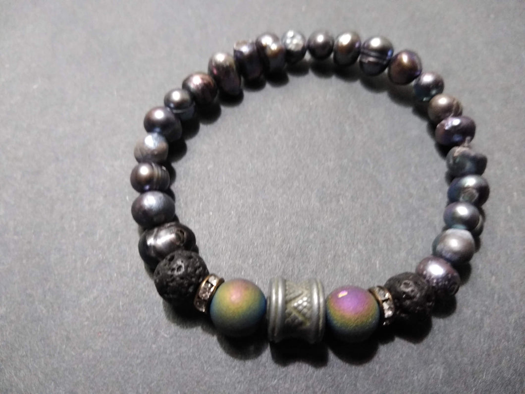 fresh water pearl and druzy lava bracelet