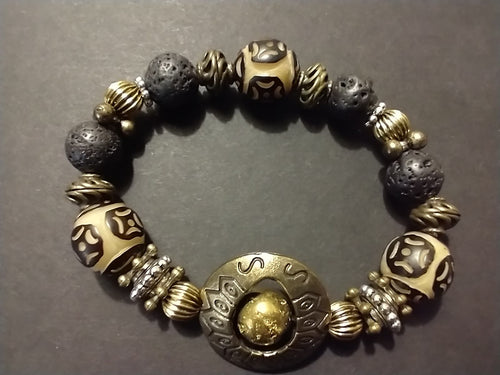 bodhi beads / gold/ lava