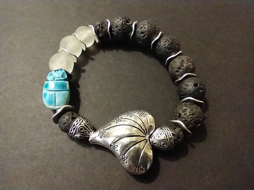 glass / lava / egyptian scarab