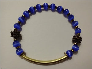 cats eye glass